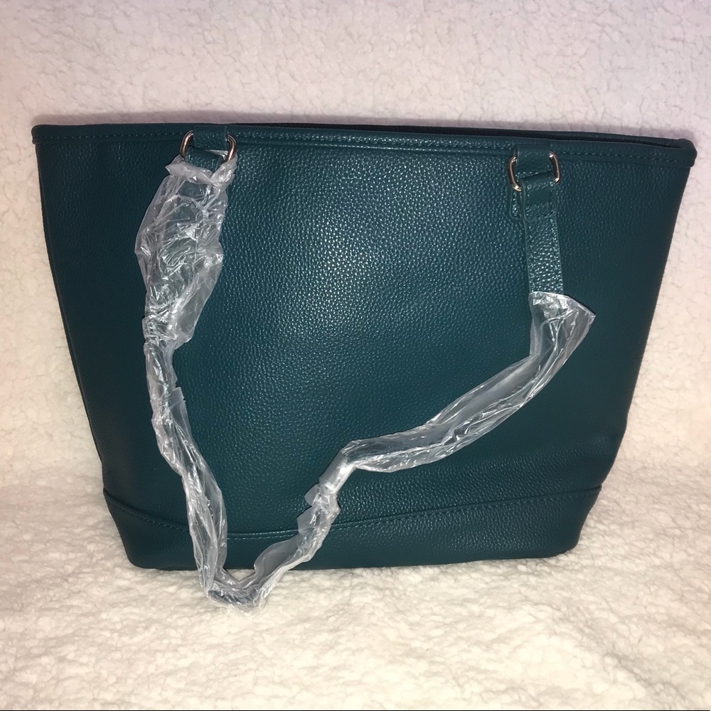 Thirty-One city chic tote peacock pebble